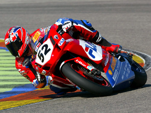 Foto van James Toseland op zijn Ducati999F04, wereldkampioen 2004 World SBK